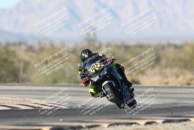 media/Dec-06-2025-CVMA (Sat) [[4a896cc04c]]/Race 9-500-400-350 Supersport/